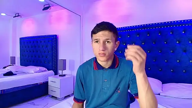 Vero and stive online show from February 25, 2026, 7:14 pm