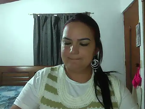 Snapshot of Roja_tentacion chatting on March 16, 2026, 3:03 am Roja tentacion online show from March 16, 2026, 3:03 am