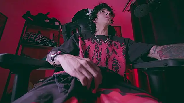 Olliver   y online show from March 2, 2026, 4:02 am