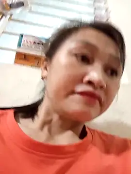 yumyum112 online show from March 17, 2026, 1:36 pm