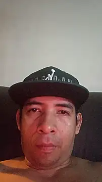 paladito01 online show from May 9, 2026, 5:22 am