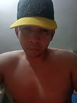 paladito01 online show from April 26, 2026, 6:32 am