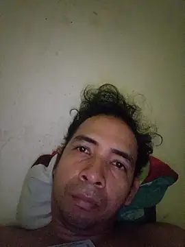 paladito01 online show from April 23, 2026, 12:17 am