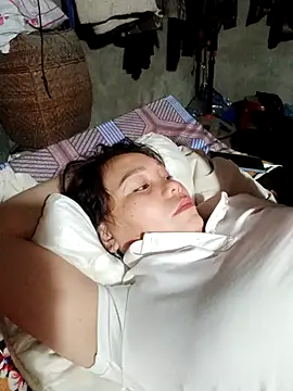 vanvan005 online show from February 14, 2026, 11:27 pm