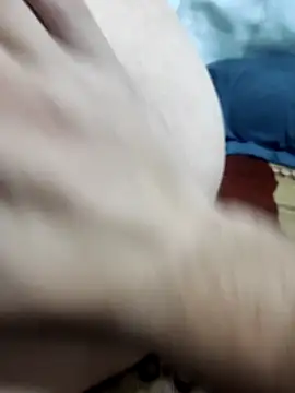 Snapshot of ositoscarinositosmx chatting on April 15, 2026, 5:24 am ositoscarinositosmx online show from April 15, 2026, 5:24 am