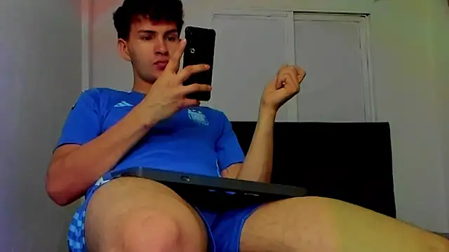 Snapshot of camilo_model chatting on May 12, 2026, 2:19 am camilo model online show from May 12, 2026, 2:19 am