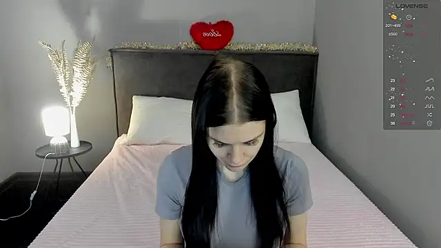 SkinyJoys online show from March 15, 2026, 1:45 am