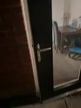 slutwifebbw online show from April 1, 2026, 10:50 pm