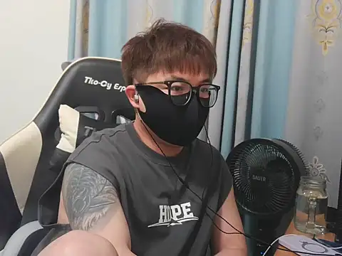 GaryWong02 online show from February 6, 2026, 1:40 pm