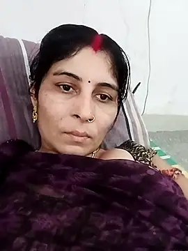 Hot ree85 online show from April 30, 2026, 10:33 am