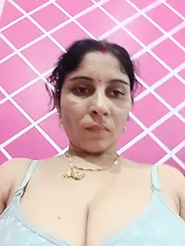 Snapshot of Hot_ree85 chatting on June 19, 2026, 4:07 am Hot ree85 online show from June 19, 2026, 4:07 am