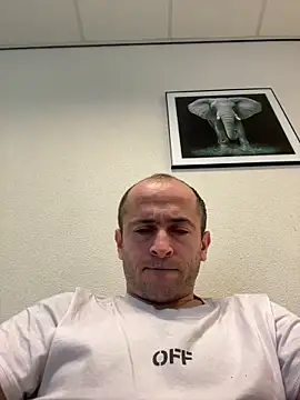 Majestik1 online show from February 2, 2026, 2:16 pm