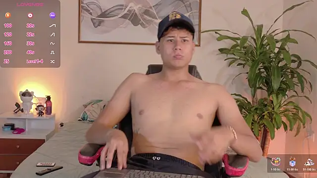 Snapshot of RaidenBoy11 chatting on March 31, 2026, 10:23 pm RaidenBoy11 online show from March 31, 2026, 10:23 pm