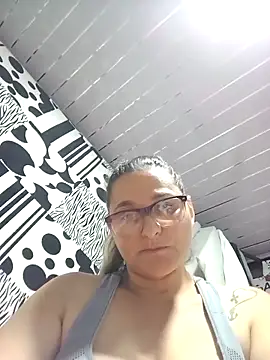 natalliecoopers online show from May 1, 2026, 2:16 am