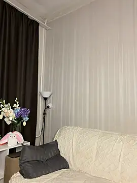 Snapshot of SkylineBliss chatting on July 31, 2026, 4:59 pm SkylineBliss online show from July 31, 2026, 4:59 pm