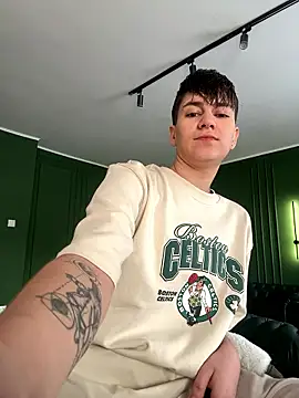 ravenryx online show from January 11, 2026, 7:15 am