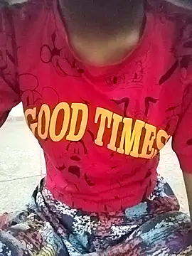 Snapshot of Queen-hot- chatting on April 5, 2026, 5:36 am Queen-hot- online show from April 5, 2026, 5:36 am