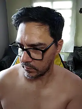 Snapshot of Erbst_Morni chatting on March 6, 2026, 1:28 pm Erbst Morni online show from March 6, 2026, 1:28 pm