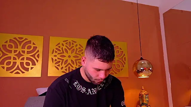 Snapshot of AndyKnoxx chatting on February 5, 2026, 3:24 am AndyKnoxx online show from February 5, 2026, 3:24 am