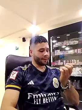 Snapshot of AndyKnoxx chatting on March 20, 2026, 7:37 pm AndyKnoxx online show from March 20, 2026, 7:37 pm