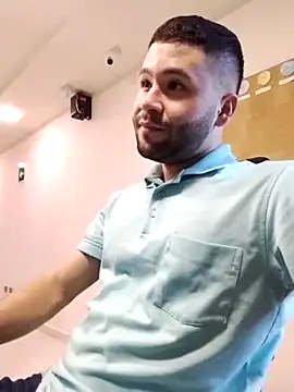 Snapshot of AndyKnoxx chatting on March 21, 2026, 7:29 pm AndyKnoxx online show from March 21, 2026, 7:29 pm