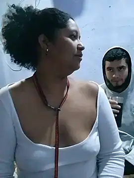 Snapshot of Isabel_and_Heckler chatting on January 16, 2026, 9:46 am Isabel and Heckler online show from January 16, 2026, 9:46 am