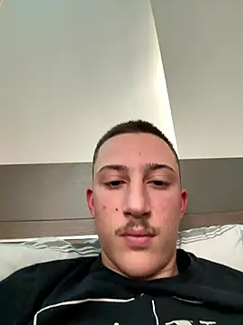 chrisst32 online show from January 9, 2026, 12:01 pm