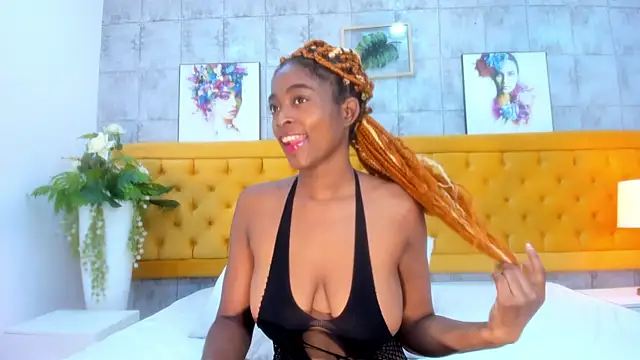 NiicoleHill online show from January 16, 2026, 9:08 pm