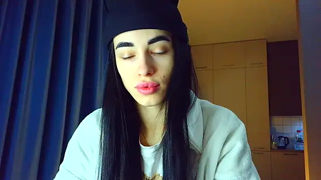 Vlada Elfie online show from January 18, 2026, 3:37 pm