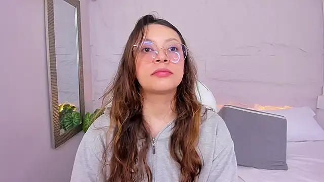 lanna 18  online show from June 5, 2026, 12:00 pm