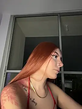 Snapshot of alesziarose_ chatting on February 13, 2026, 11:49 pm alesziarose online show from February 13, 2026, 11:49 pm