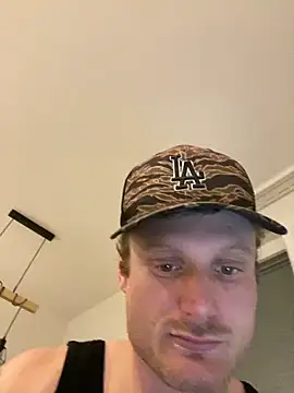 Fitlover1994 online show from February 5, 2026, 5:09 pm