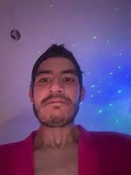 Snapshot of vinihfeh chatting on August 3, 2026, 1:36 am vinihfeh online show from August 3, 2026, 1:36 am
