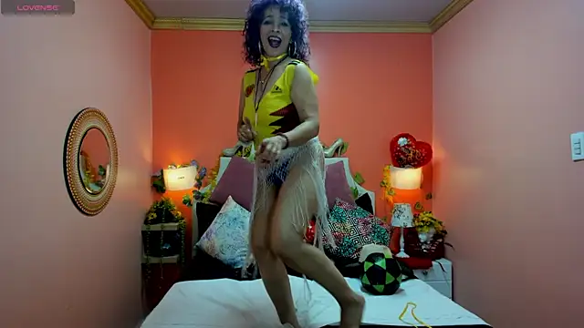 Dalila Najjar  online show from June 11, 2026, 2:47 pm