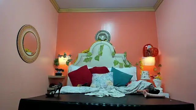 Dalila Najjar  online show from April 30, 2026, 8:57 pm