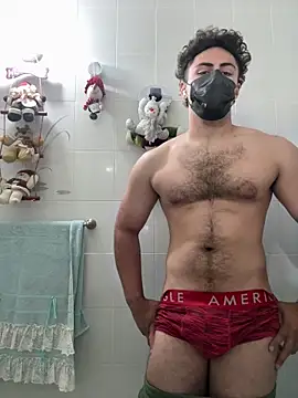 Latin0Lov3r online show from May 10, 2026, 4:31 pm