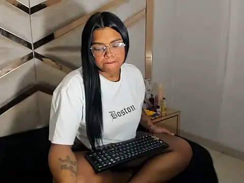 LunaFever69 online show from February 11, 2026, 3:39 am