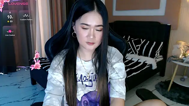 simplykhate online show from May 5, 2026, 2:36 am