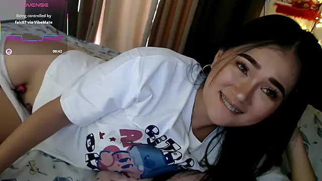Snapshot of simplykhate chatting on July 30, 2026, 2:54 am simplykhate online show from July 30, 2026, 2:54 am