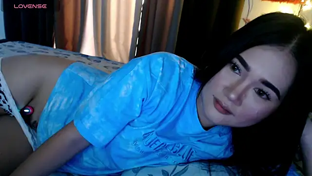 Snapshot of simplykhate chatting on August 3, 2026, 2:41 am simplykhate online show from August 3, 2026, 2:41 am