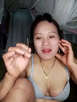 Snapshot of Piu_18 chatting on February 19, 2026, 7:05 am Piu 18 online show from February 19, 2026, 7:05 am