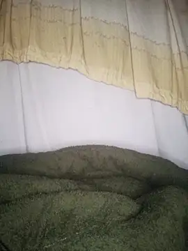 Snapshot of Piu_18 chatting on March 21, 2026, 10:13 pm Piu 18 online show from March 21, 2026, 10:13 pm