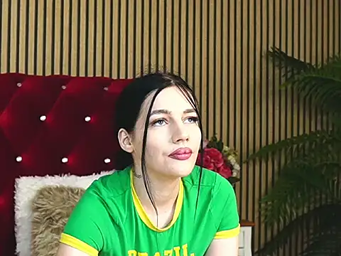 AmberCharm online show from January 15, 2026, 6:28 am