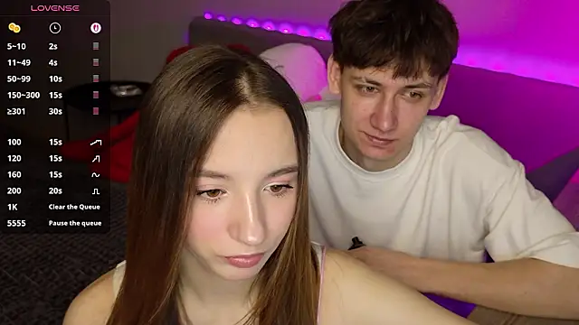 Snapshot of Candyy_Molly chatting on February 13, 2026, 5:18 am Candyy Molly online show from February 13, 2026, 5:18 am