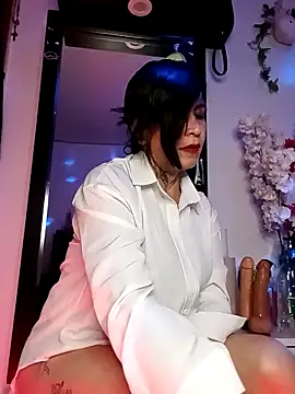 Snapshot of Casandramillf chatting on April 14, 2026, 6:46 pm Casandramillf online show from April 14, 2026, 6:46 pm