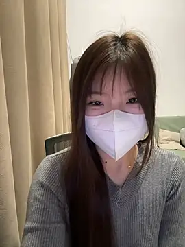  xiaoxinxin  online show from March 18, 2026, 1:24 pm