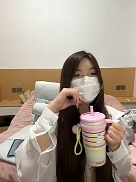  xiaoxinxin  online show from March 3, 2026, 8:32 am