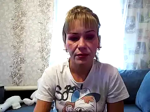 Snapshot of MissKryss chatting on February 7, 2026, 11:40 am MissKryss online show from February 7, 2026, 11:40 am