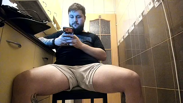 ashtondel online show from March 3, 2026, 2:40 am