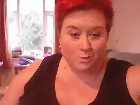 BustyRedxx online show from February 7, 2026, 3:53 pm